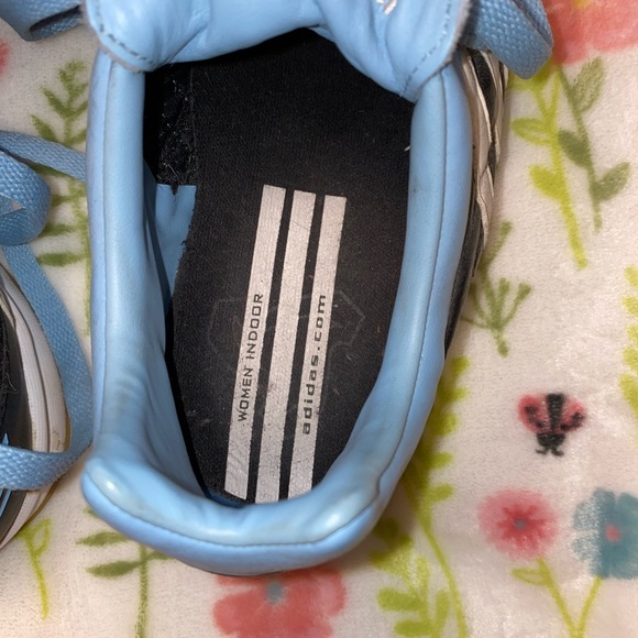 Worn for indoor soccer - Picture 4 of 4